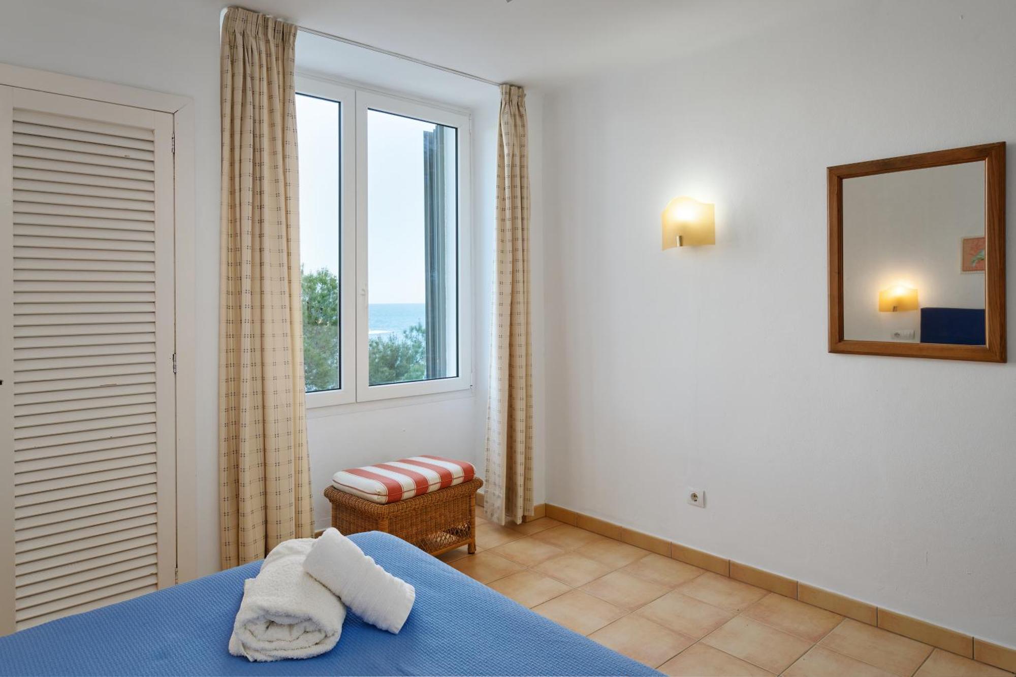 Waterfront Apartment 'Maria'. Pool. Wifi Santanyi Luaran gambar